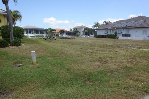 Terreno en venta en Punta Gorda, Florida № 1169025 - foto 10