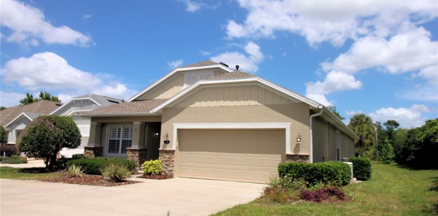 Casa en DeLand, Florida 3 dormitorios, 201.97 m2 № 1152778