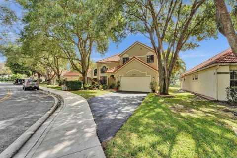 House in Davie, Florida 4 bedrooms, 193.61 sq.m. № 1306204 - photo 1