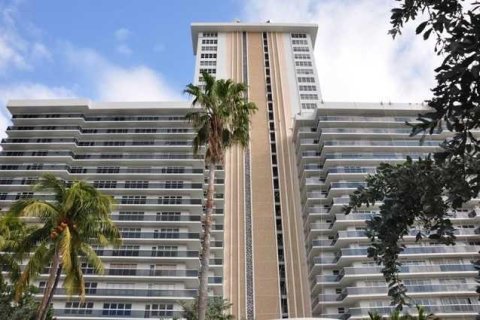 Condo in Fort Lauderdale, Florida, 1 bedroom  № 1161758 - photo 3