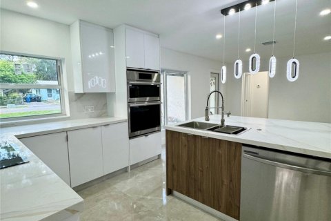 Casa en venta en Fort Lauderdale, Florida, 3 dormitorios, 112.6 m2 № 1189952 - foto 5