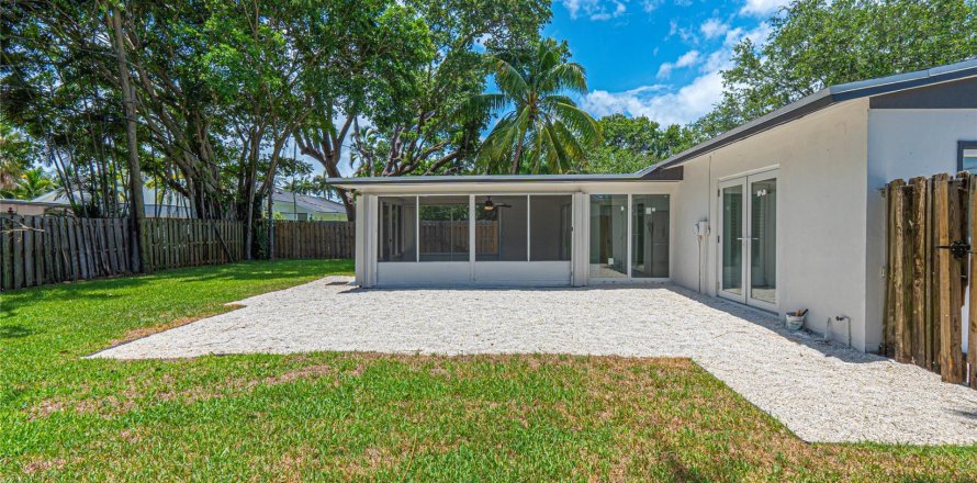 Villa ou maison à Fort Lauderdale, Floride 3 chambres, 112.6 m2 № 1189952