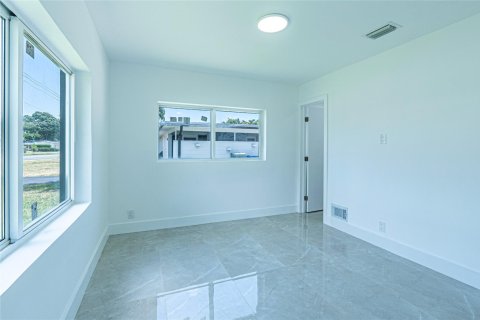 Casa en venta en Fort Lauderdale, Florida, 3 dormitorios, 112.6 m2 № 1189952 - foto 21