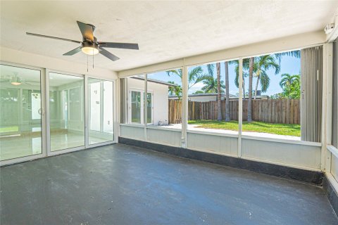 House in Fort Lauderdale, Florida 3 bedrooms, 112.6 sq.m. № 1189952 - photo 13