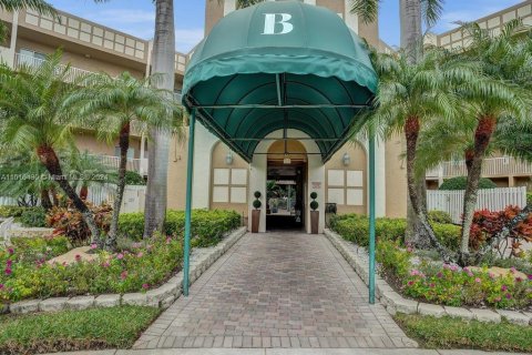 Copropriété à vendre à Tamarac, Floride: 2 chambres, 140.1 m2 № 981332 - photo 26