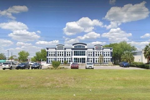Commercial property in Ocala, Florida 2896.88 sq.m. № 231871 - photo 2