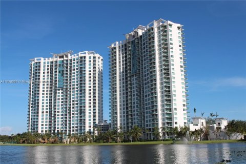 Studio in the Condo in Sunrise, Florida  № 1291205 - photo 1