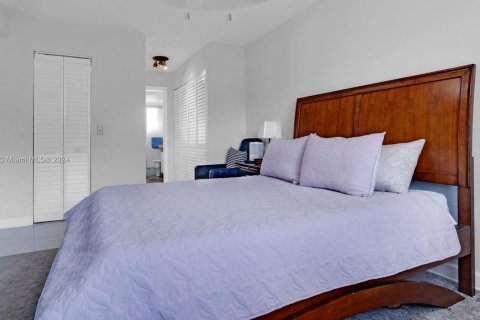 Condo in Sunrise, Florida, 1 bedroom  № 1291248 - photo 27