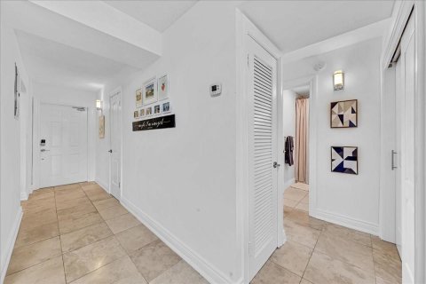 Copropriété à vendre à Fort Lauderdale, Floride: 2 chambres, 101.08 m2 № 1180123 - photo 28