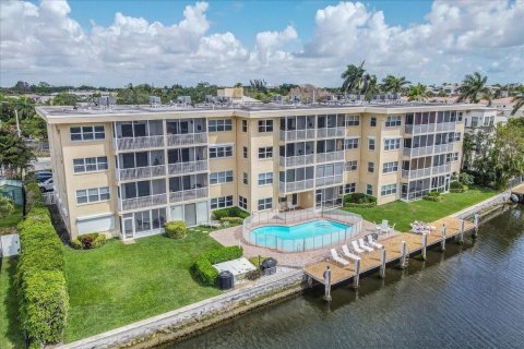 Condo in Fort Lauderdale, Florida, 2 bedrooms  № 1180123 - photo 12