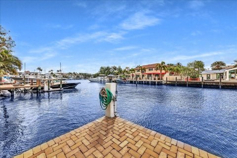 Condo in Fort Lauderdale, Florida, 2 bedrooms  № 1180123 - photo 18