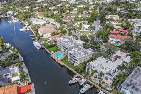 Condo in Fort Lauderdale, Florida, 2 bedrooms  № 1180123 - photo 14