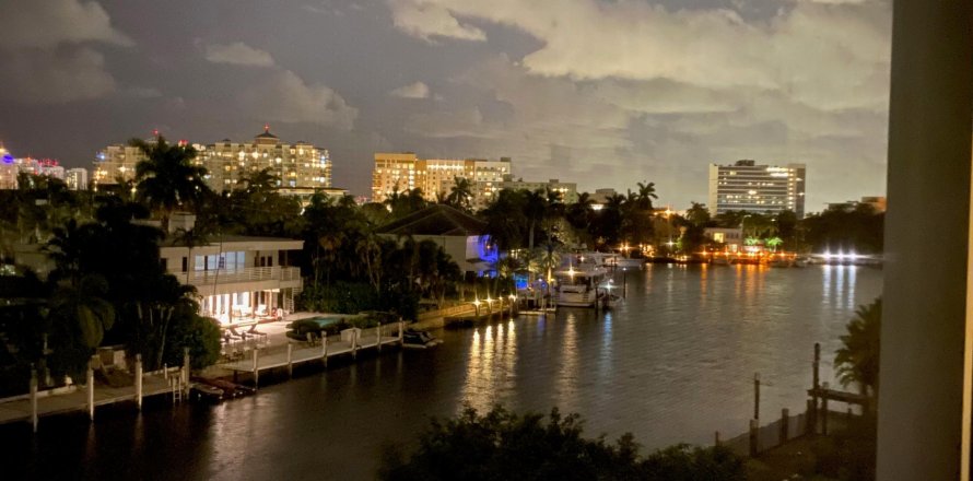 Condo à Fort Lauderdale, Floride, 2 chambres  № 1180123