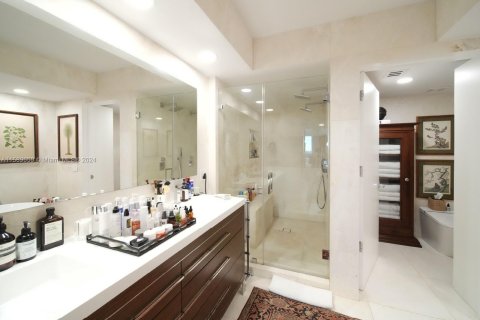 Condo in Key Biscayne, Florida, 3 bedrooms  № 1181068 - photo 24