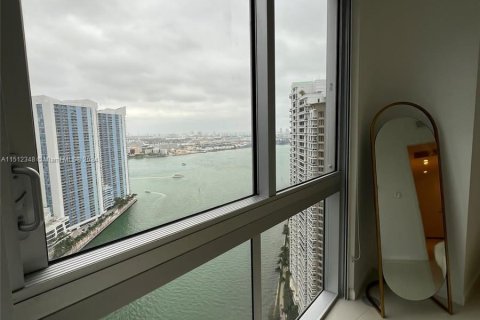 Condominio en venta en Miami, Florida, 2 dormitorios, 117.89 m2 № 952050 - foto 19