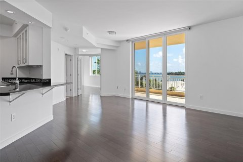 Copropriété à vendre à Miami Beach, Floride: 2 chambres, 141.21 m2 № 1328414 - photo 6