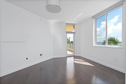 Copropriété à vendre à Miami Beach, Floride: 2 chambres, 141.21 m2 № 1328414 - photo 9