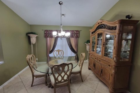 Casa en venta en Lake Worth, Florida, 3 dormitorios, 207.73 m2 № 1185465 - foto 17