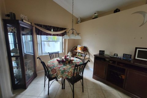 Casa en venta en Lake Worth, Florida, 3 dormitorios, 207.73 m2 № 1185465 - foto 16