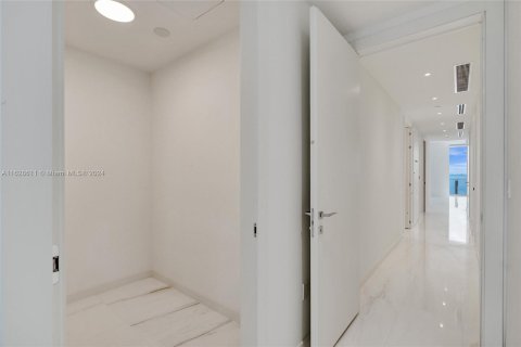 Condo in Miami, Florida, 2 bedrooms  № 1290776 - photo 20