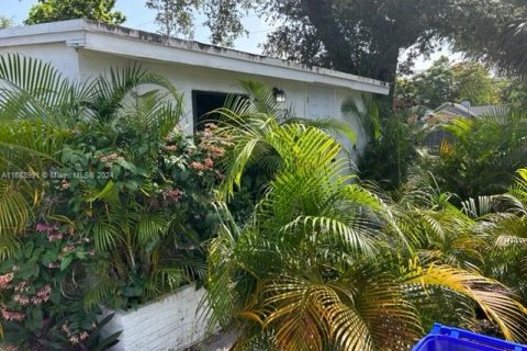 Casa en venta en Miami, Florida, 4 dormitorios, 159.51 m2 № 1431466 - foto 23