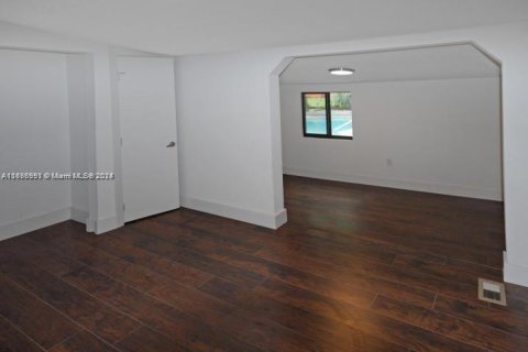 Casa en venta en Miami, Florida, 4 dormitorios, 159.51 m2 № 1431466 - foto 10