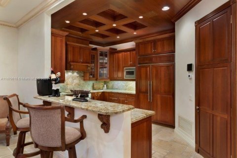 Villa ou maison à vendre à Fort Lauderdale, Floride: 4 chambres, 387.77 m2 № 814595 - photo 13