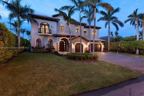Villa ou maison à vendre à Fort Lauderdale, Floride: 4 chambres, 387.77 m2 № 814595 - photo 28