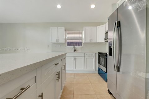 Casa en venta en Homestead, Florida, 3 dormitorios, 124.12 m2 № 839445 - foto 12