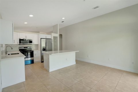Villa ou maison à vendre à Homestead, Floride: 3 chambres, 124.12 m2 № 839445 - photo 10