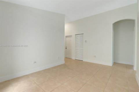 Casa en venta en Homestead, Florida, 3 dormitorios, 124.12 m2 № 839445 - foto 8