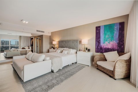 Condo in Sunny Isles Beach, Florida, 3 bedrooms  № 1318756 - photo 13