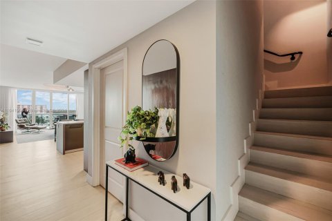 Condo in Sunny Isles Beach, Florida, 3 bedrooms  № 1318756 - photo 9