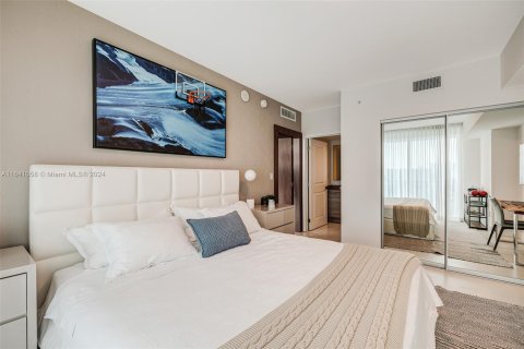 Condominio en venta en Sunny Isles Beach, Florida, 3 dormitorios, 160.91 m2 № 1318756 - foto 23