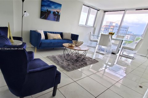 Condo in Miami Beach, Florida, 2 bedrooms  № 1151191 - photo 3