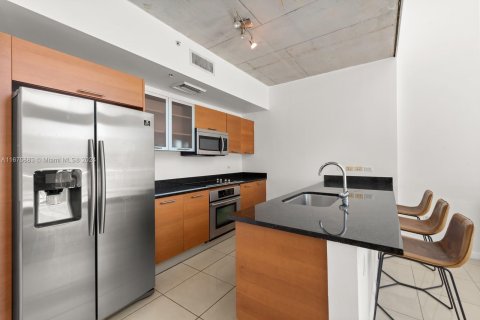 Condominio en venta en Miami, Florida, 1 dormitorio, 131.09 m2 № 1410876 - foto 9