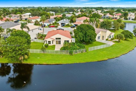 Villa ou maison à vendre à Boynton Beach, Floride: 3 chambres, 166.76 m2 № 1410875 - photo 5