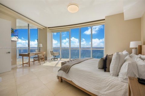 Condominio en venta en Sunny Isles Beach, Florida, 3 dormitorios, 199.09 m2 № 1294153 - foto 16