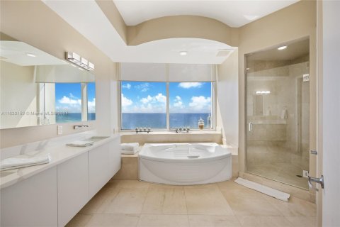 Condo in Sunny Isles Beach, Florida, 3 bedrooms  № 1294153 - photo 18