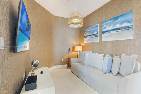 Condo in Sunny Isles Beach, Florida, 3 bedrooms  № 1294153 - photo 9