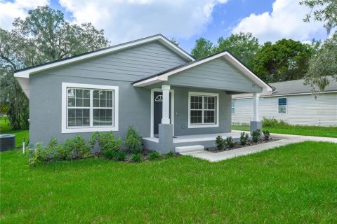 Villa ou maison à vendre à Frostproof, Floride: 3 chambres, 125.7 m2 № 1347061 - photo 2