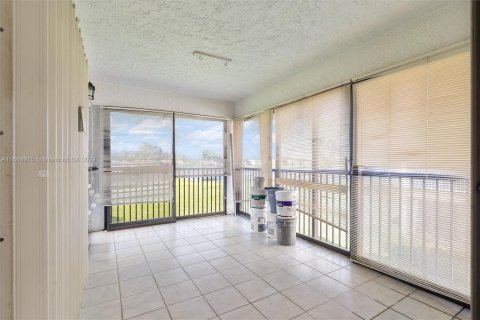 Copropriété à vendre à Deerfield Beach, Floride: 3 chambres, 116.13 m2 № 1385818 - photo 23