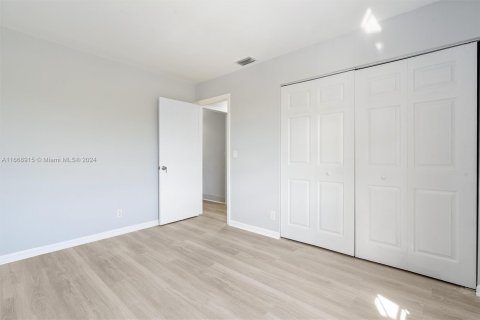 Copropriété à vendre à Deerfield Beach, Floride: 3 chambres, 116.13 m2 № 1385818 - photo 19