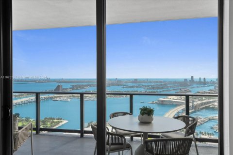 Condo in Miami, Florida, 3 bedrooms  № 1389523 - photo 2