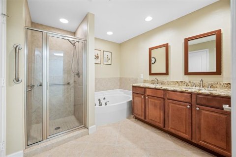 Copropriété à vendre à Bradenton, Floride: 3 chambres, 180.23 m2 № 1352571 - photo 25