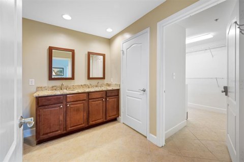 Condo in Bradenton, Florida, 3 bedrooms  № 1352571 - photo 24