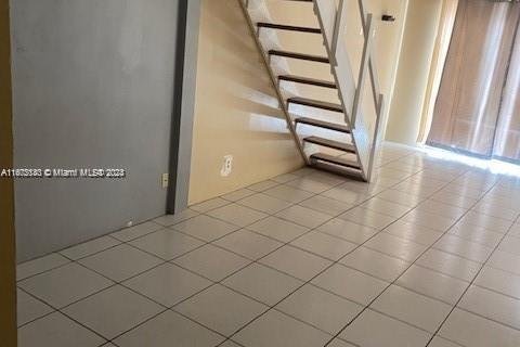 Casa en venta en Lauderhill, Florida, 2 dormitorios, 78.87 m2 № 1272567 - foto 3