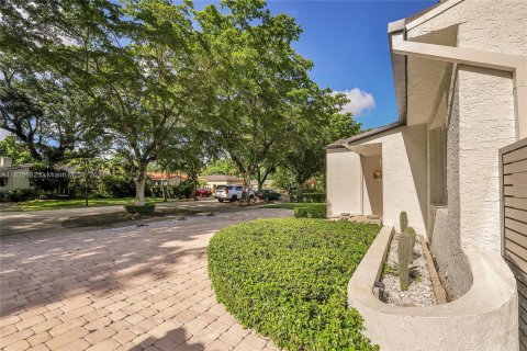 Villa ou maison à vendre à Coral Gables, Floride: 3 chambres, 230.12 m2 № 1272480 - photo 4