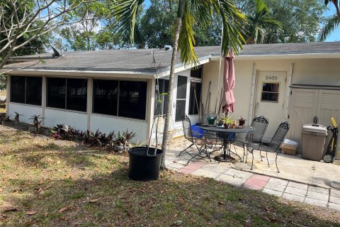 House in Hollywood, Florida 3 bedrooms, 141.77 sq.m. № 1154289 - photo 23