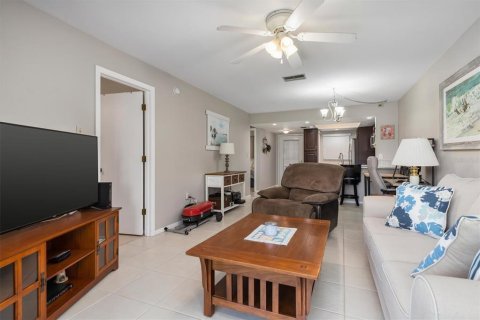 Copropriété à vendre à Punta Gorda, Floride: 2 chambres, 82.31 m2 № 1318252 - photo 12